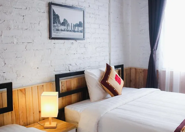 Bed & Breakfast Sun Premier Halong *